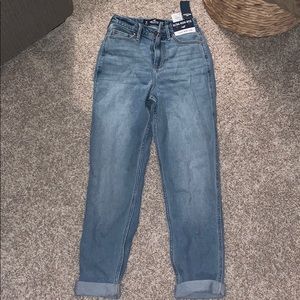 Hollister Curvy Mom Jeans